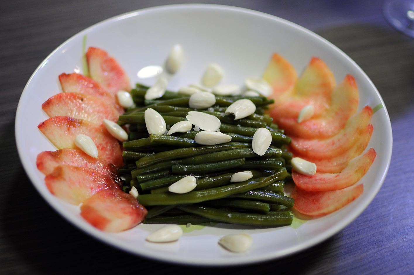 Les Papotages de Nana - Haricots verts amandes fraîches et pêche blanche