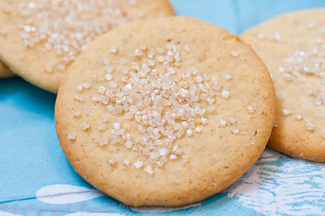 Les Papotages de Nana - Des jolis biscuits au sucre coloré